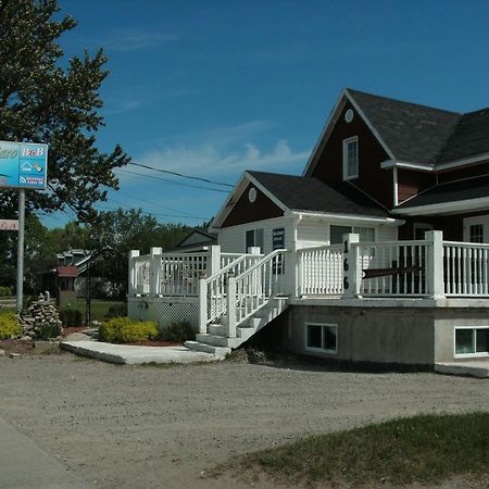 Auberge Chez Caro Sacre-Coeur Екстер'єр фото